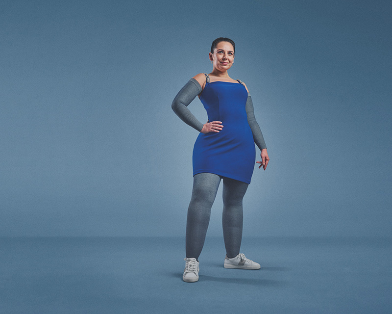 Paola nosi JOBST Confidence na rękach i nogach. Paola nosi JOBST Confidence na rękach i nogach.